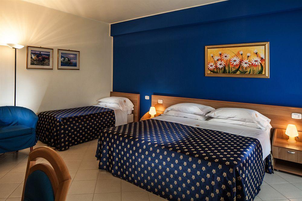 Riviera Del Sole Hotel Resort Spa Piraino Exteriér fotografie