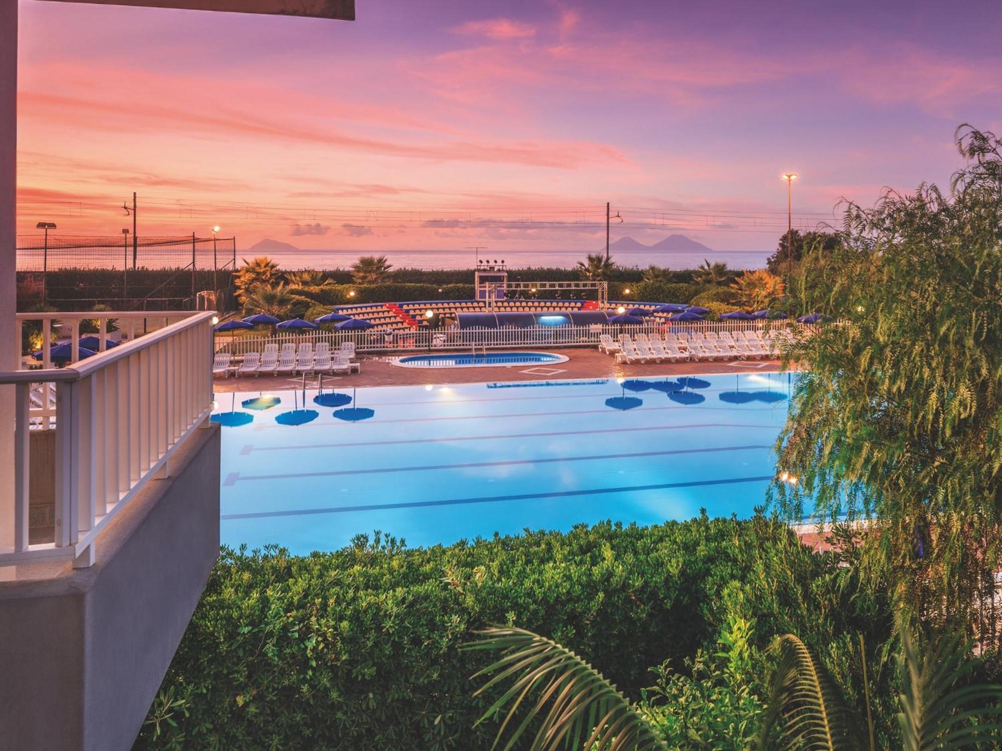 Riviera Del Sole Hotel Resort Spa Piraino Exteriér fotografie