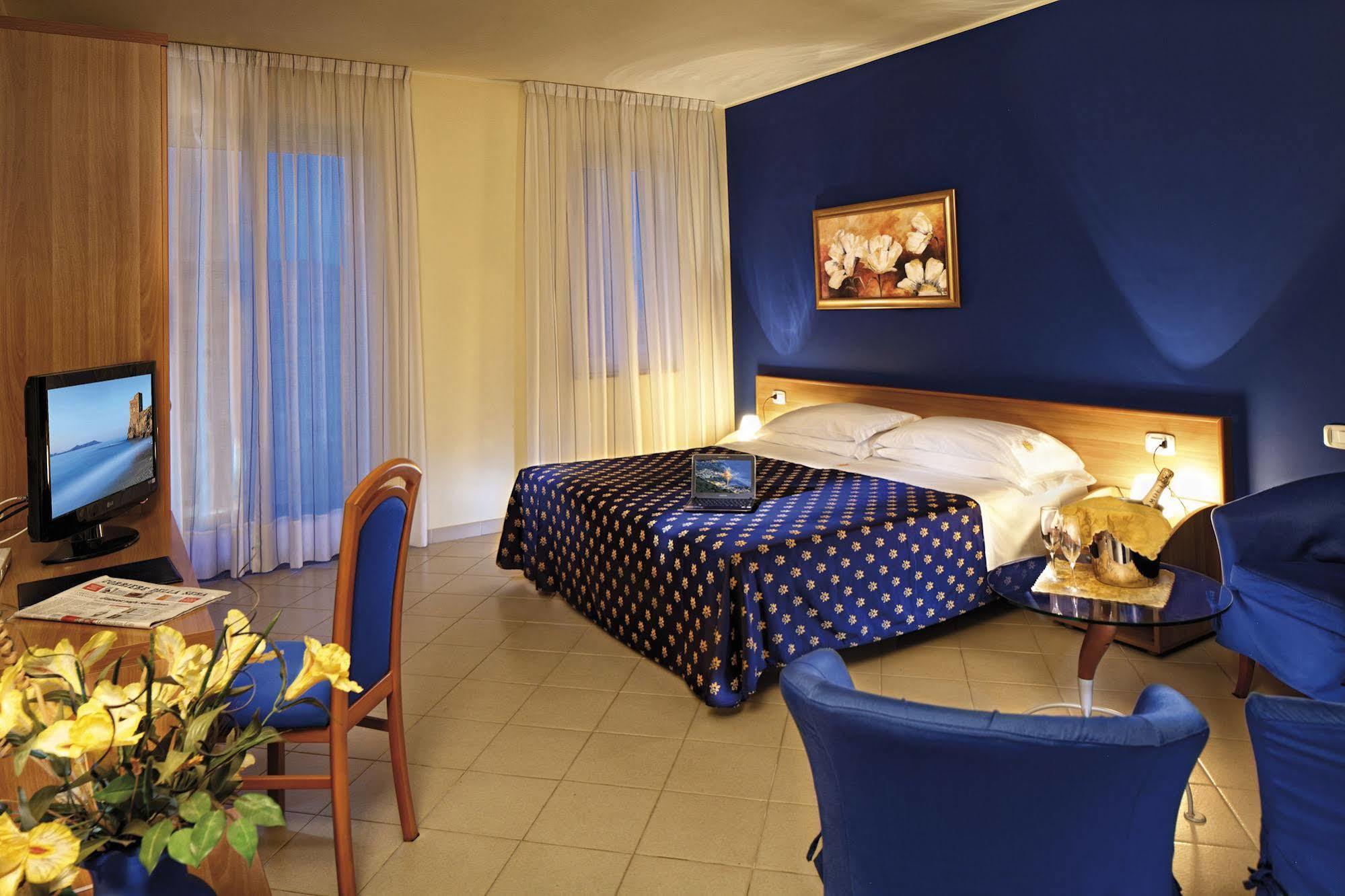 Riviera Del Sole Hotel Resort Spa Piraino Exteriér fotografie