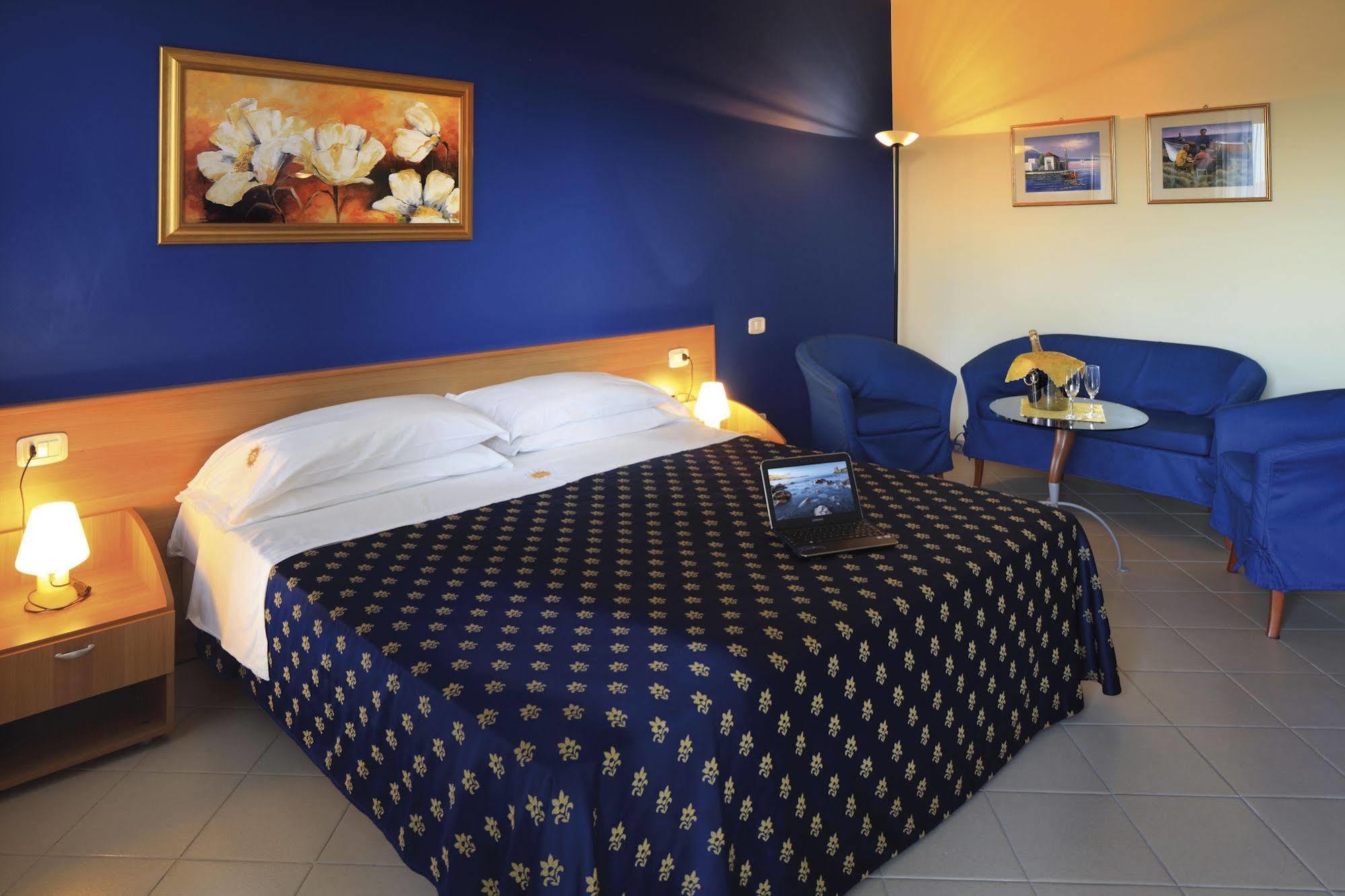 Riviera Del Sole Hotel Resort Spa Piraino Exteriér fotografie